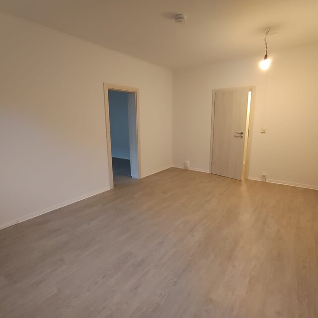 Wohnraum - 08233 Treuen - Oststraße