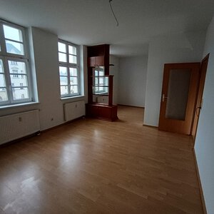 Wohnraum - 08233 Treuen - Markt 3